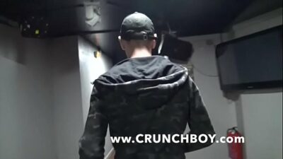 Crunch Boy Free Gay Porn