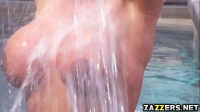 Femme En Collant Culotte Branle Un Mec Porno Video