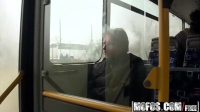 Gangfollada dura Scoolgiol In Bus And Train Vieo Porno De Cul