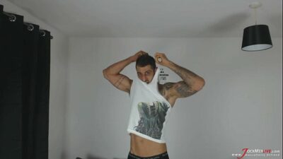 Muscle Couple Flex Wank On Cam Gay Porn
