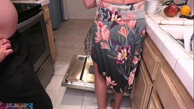 Russian Mom And Two Sons In The Kitchen Porn
