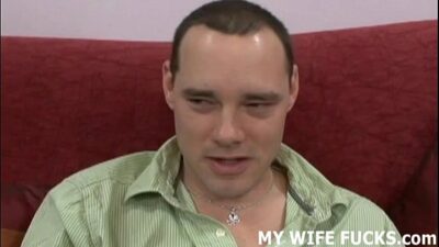 Video Porno Hot Wives Fucks Black Cocks In F Front