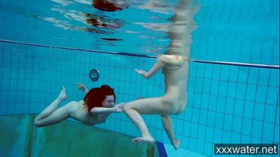 Asian follada dura At The Swimming Pool Porn Videos
