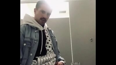 Mature Tbm Fuck Young Public Toilet Gay Porn