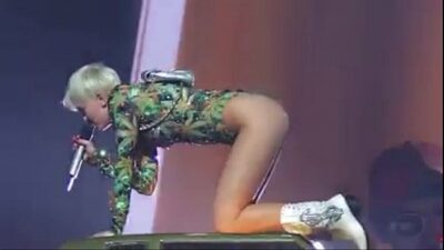 Miley Cirus A T’elle Fait Des Videos Pornos