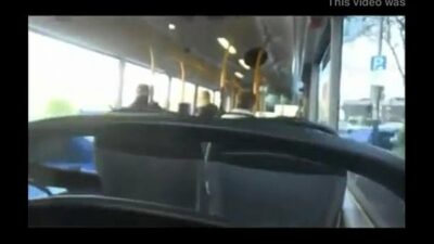Porno Femmes Dans Bus Cul Touching
