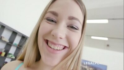 Porno Jeune Fille Rousse A Peine 18 Ans