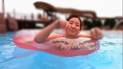 Teen Pool Amateur Porno