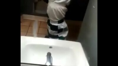 Video Porno De Grosse Femme Violeten Prison
