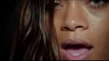 Vidéo porno xxx de Rihanna