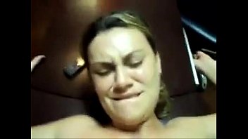 Amateur porno vierge manger le cul d’une couronne chaude