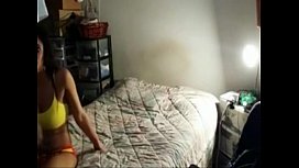 Vidéos de sexe dans la chambre avec des filles imbaisantes